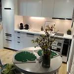 Piotrkowska 37 -mini Loft- Leaf Apartament *