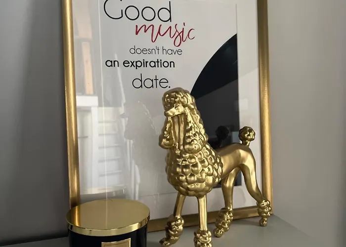 Apartment Piotrkowska 37 - Leaf